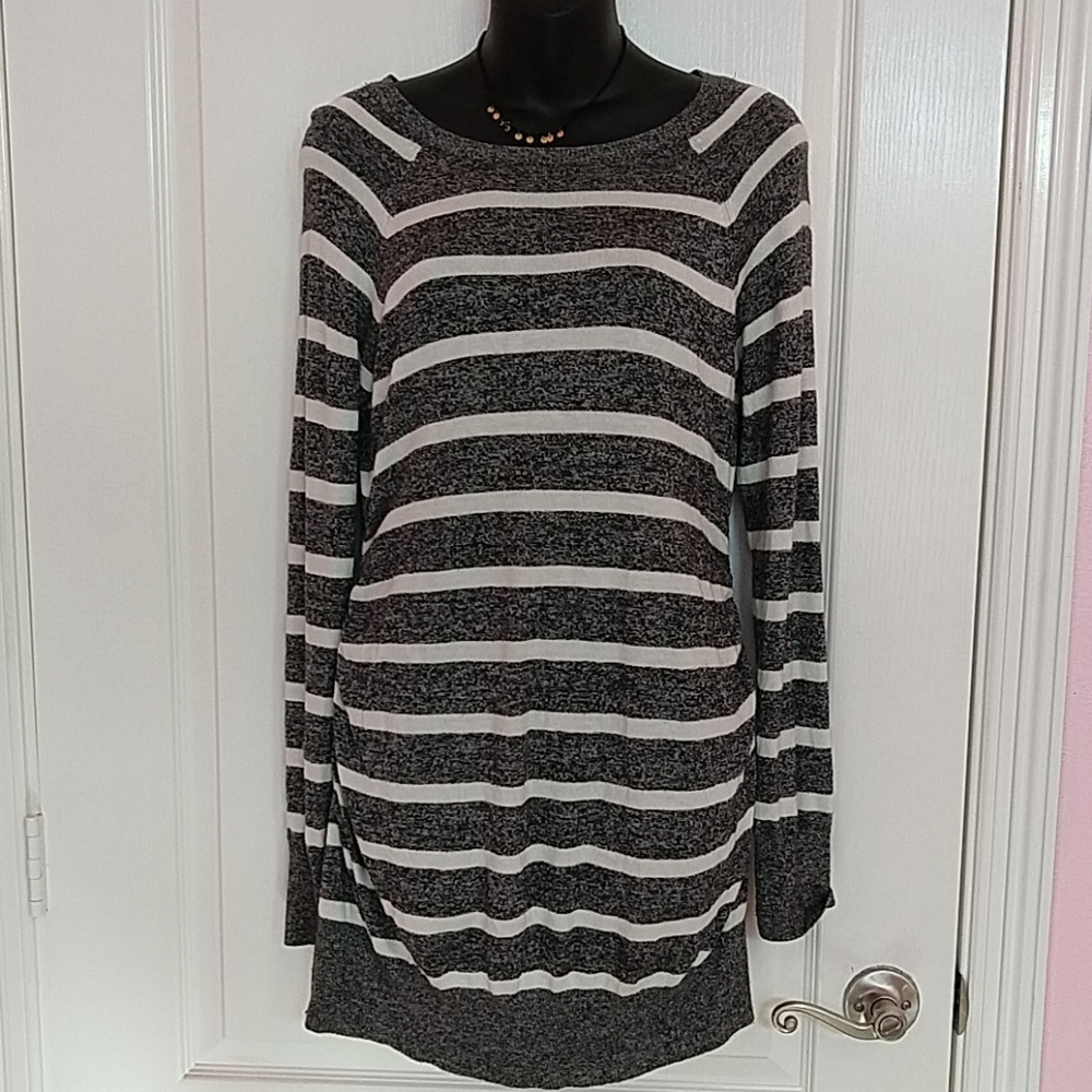 Maternity sweater dress - Picture 1 of 4